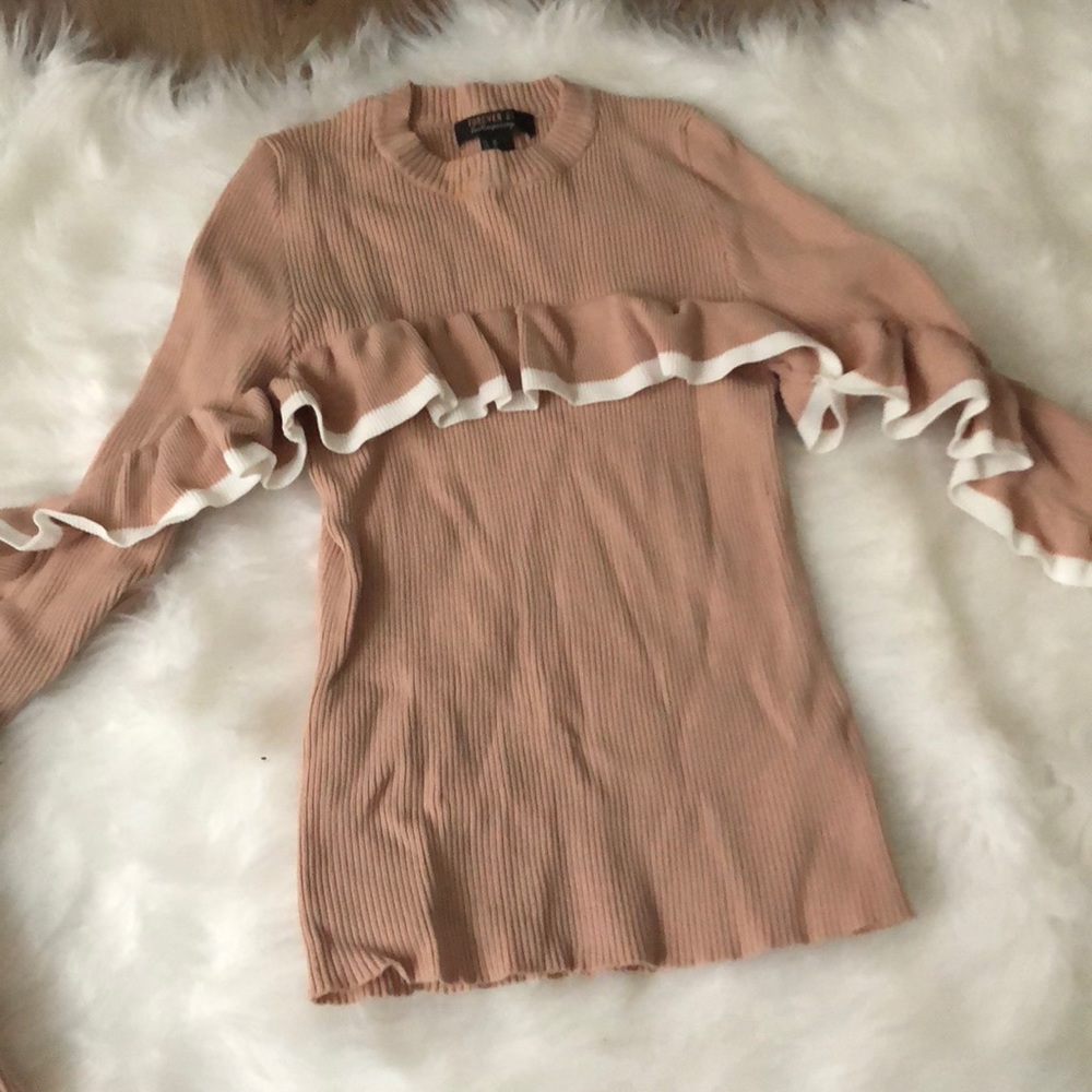 Lightweight sweater